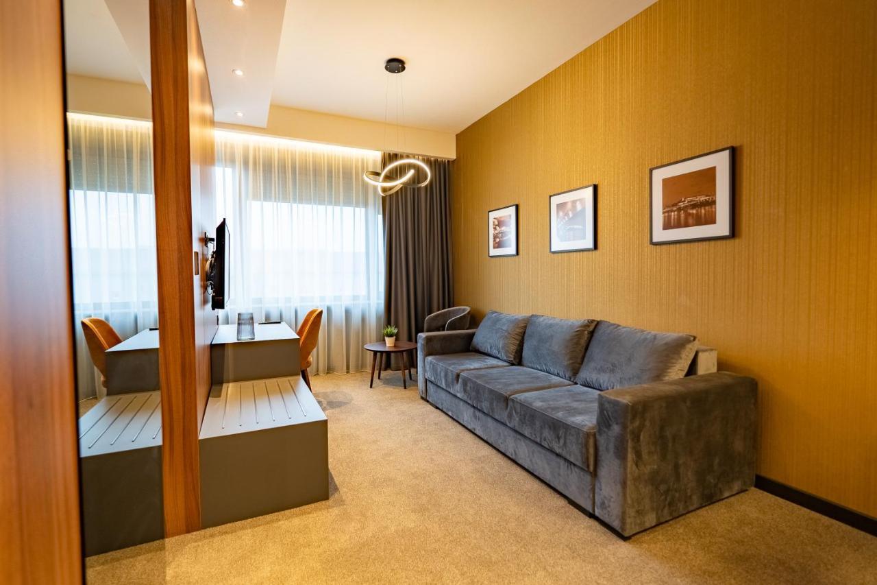 Hotel Element Нови-Сад Экстерьер фото