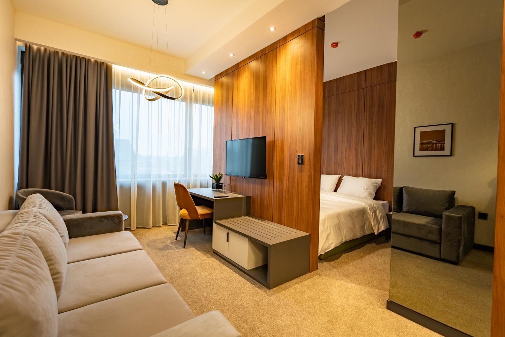 Hotel Element Нови-Сад Экстерьер фото